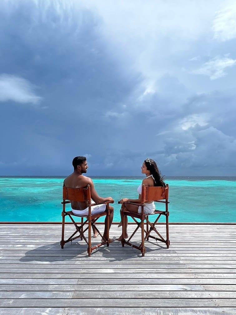 Banyan Tree Vabbinfaru Maldives Romantic Couple