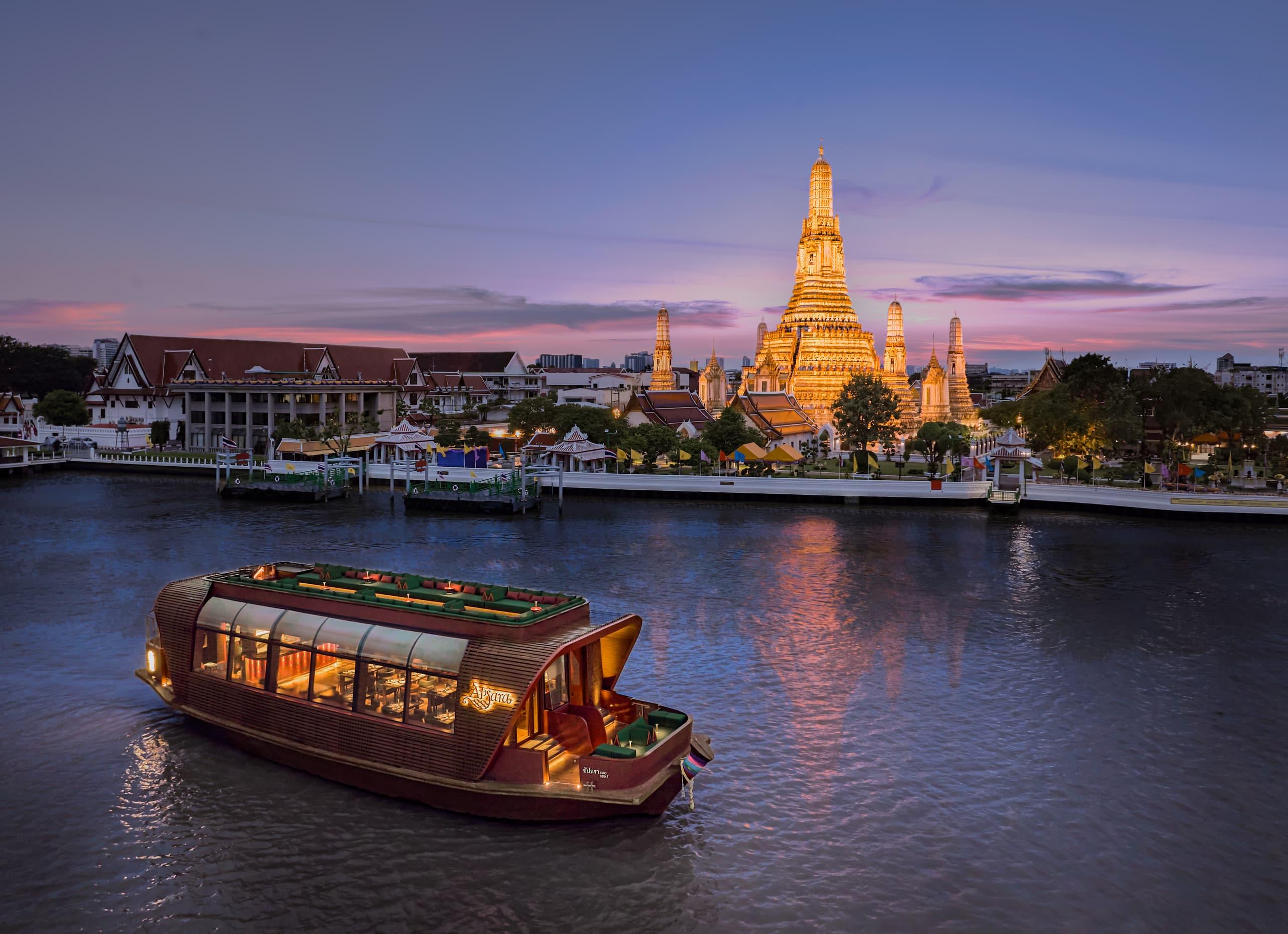 Apsara Dinner Cruise in Bangkok