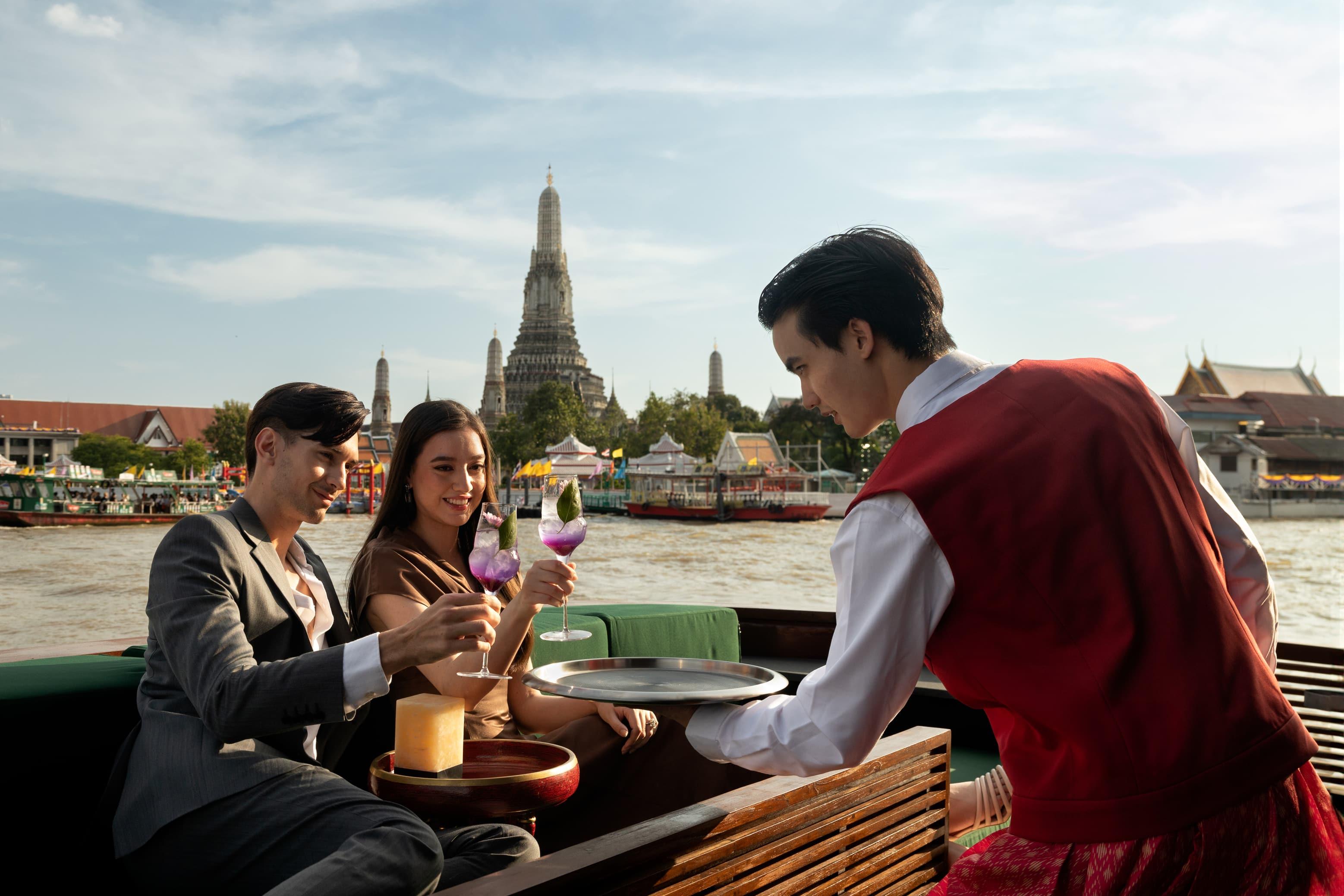 Apsara Dinner Cruise in Bangkok