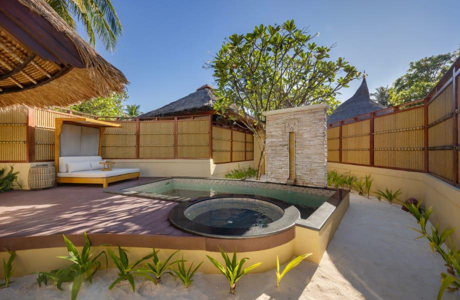 Beachfront Pool Villa Pool