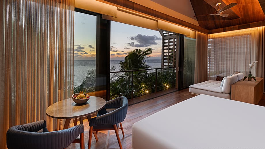 Oceanfront Balcony Pool Suite | Banyan Tree